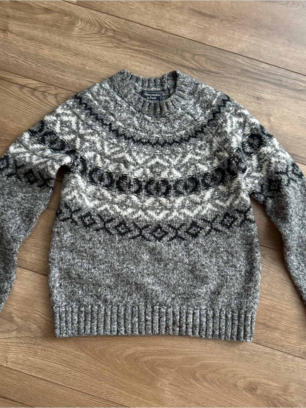 Abercrombie & Fitch Women’s Fair Isle Nordic Sweater Black Gray size small
